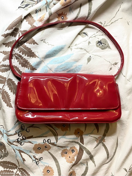 Spring Handbags - Vintage Y2K Spring red pleather shoulder/ clutch bag with polka dots❤️